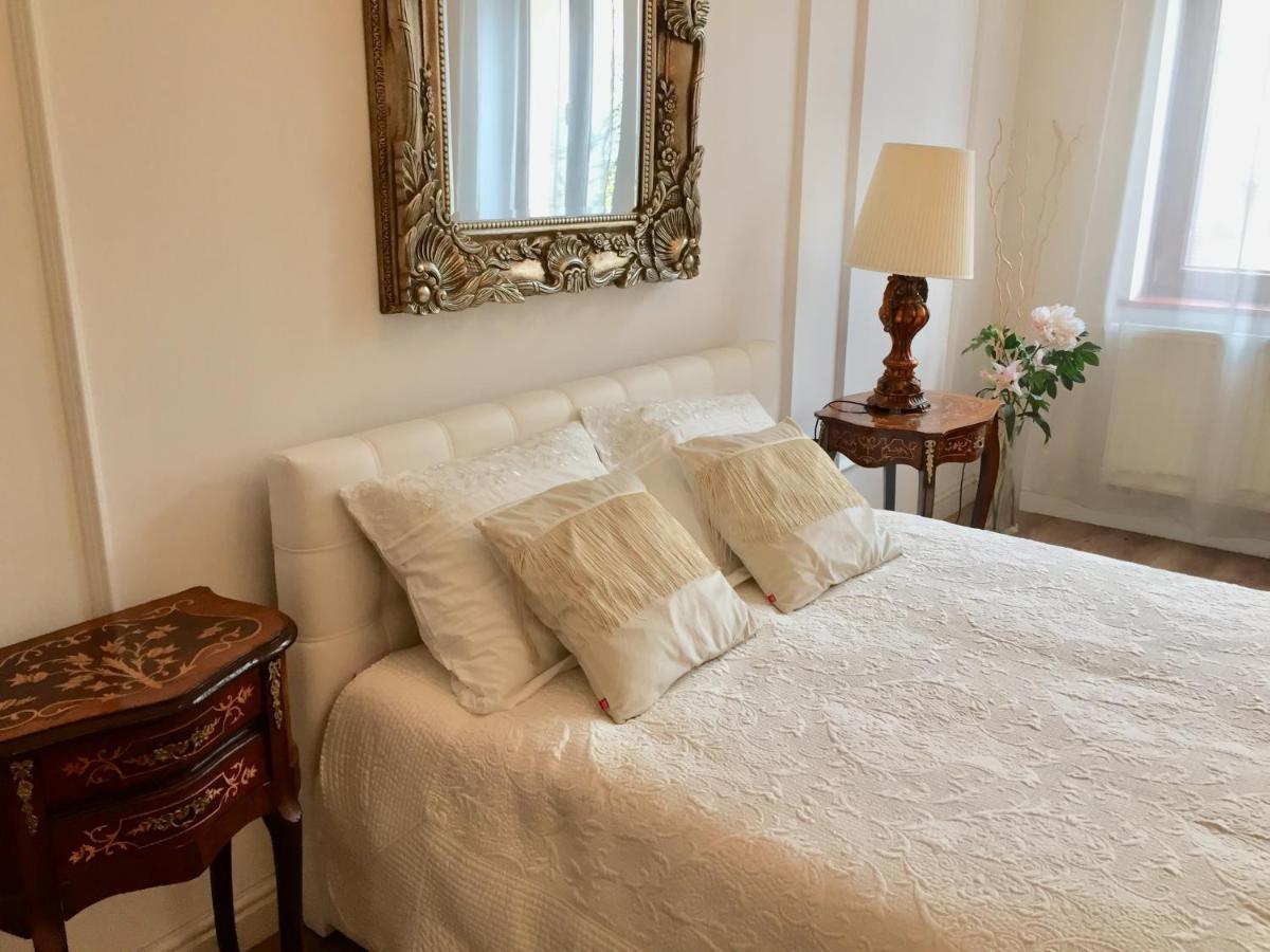 Studio Appartment In Old Town Cracovia Esterno foto
