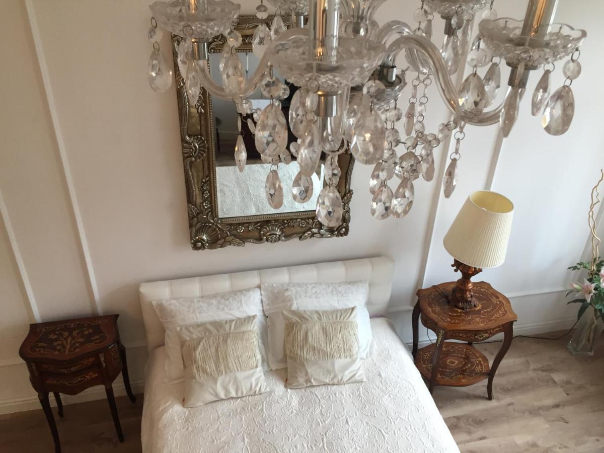 Studio Appartment In Old Town Cracovia Esterno foto